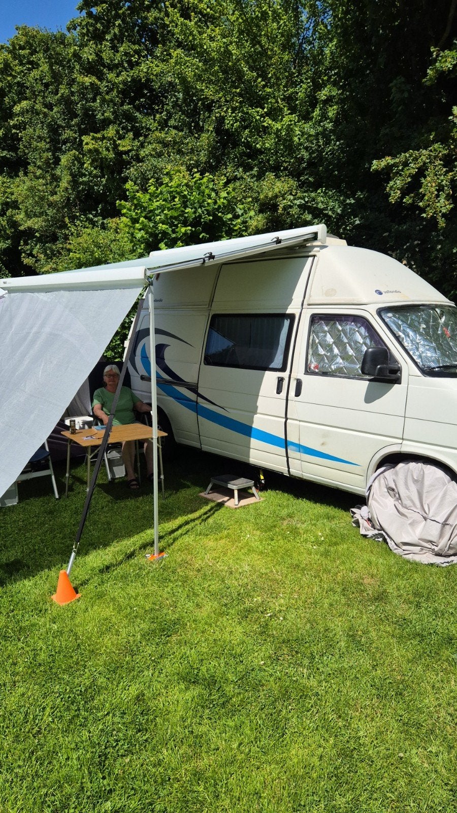 Buscamper vw t4 1998 met gereviseerde motor., Caravans en Kamperen, Campers, Chemisch toilet, Buscamper of Camperbus, Volkswagen