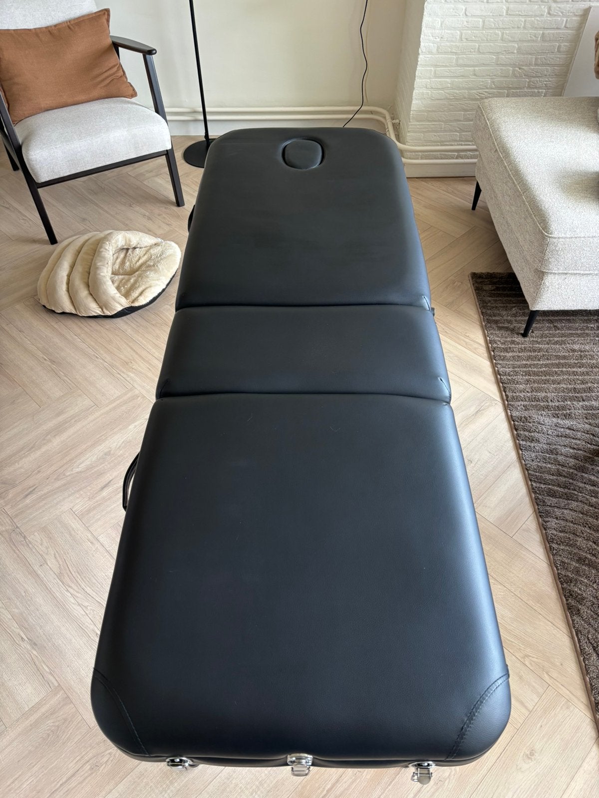 Massagebank, Ophalen