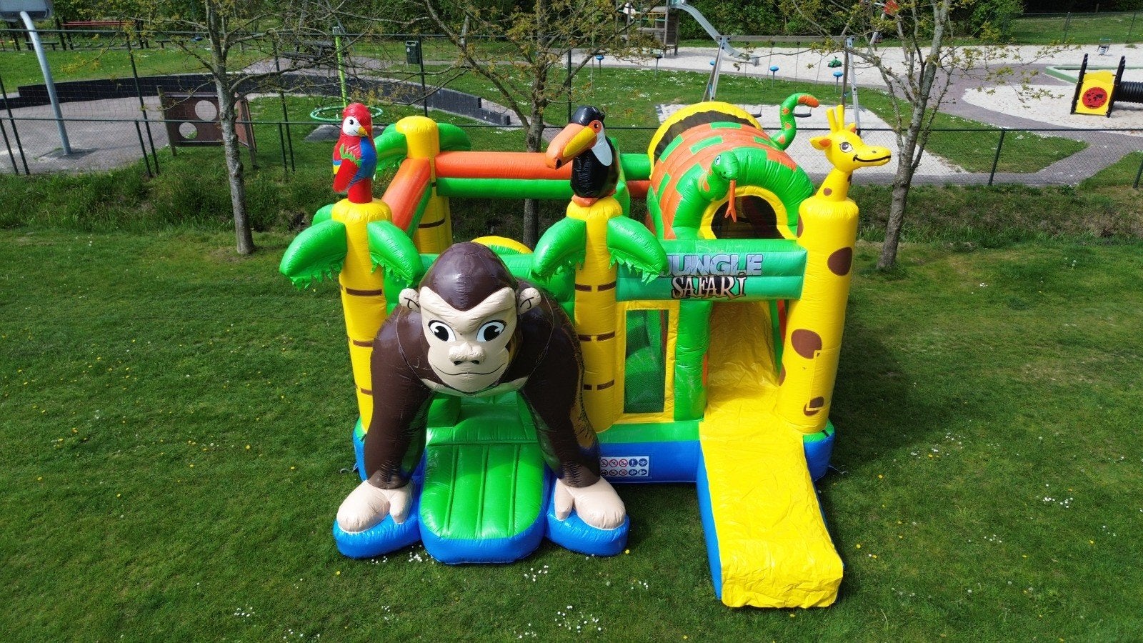 Te huur: springkussens, Ophalen