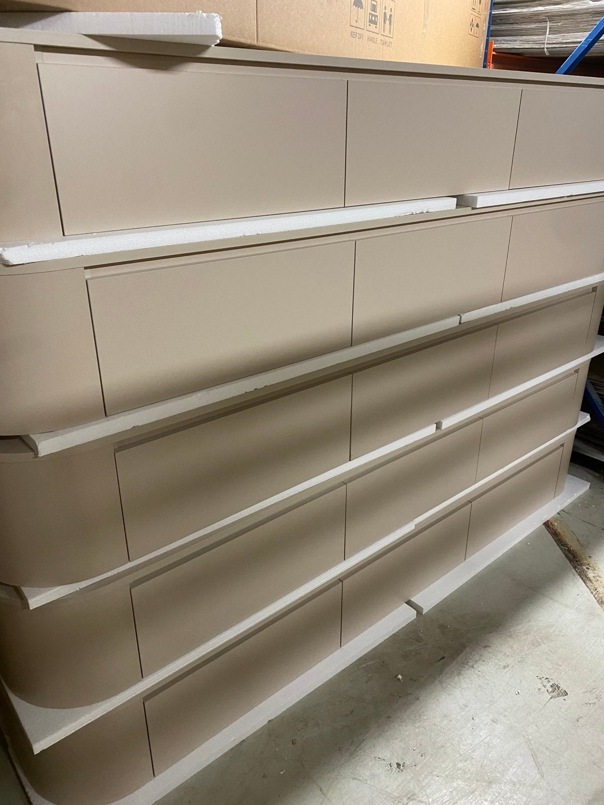 Ronde tv meubel - 240cm - Japandi beige, Huis en Inrichting, Ophalen, Zo goed als nieuw, 200 cm of meer, Minder dan 100 cm