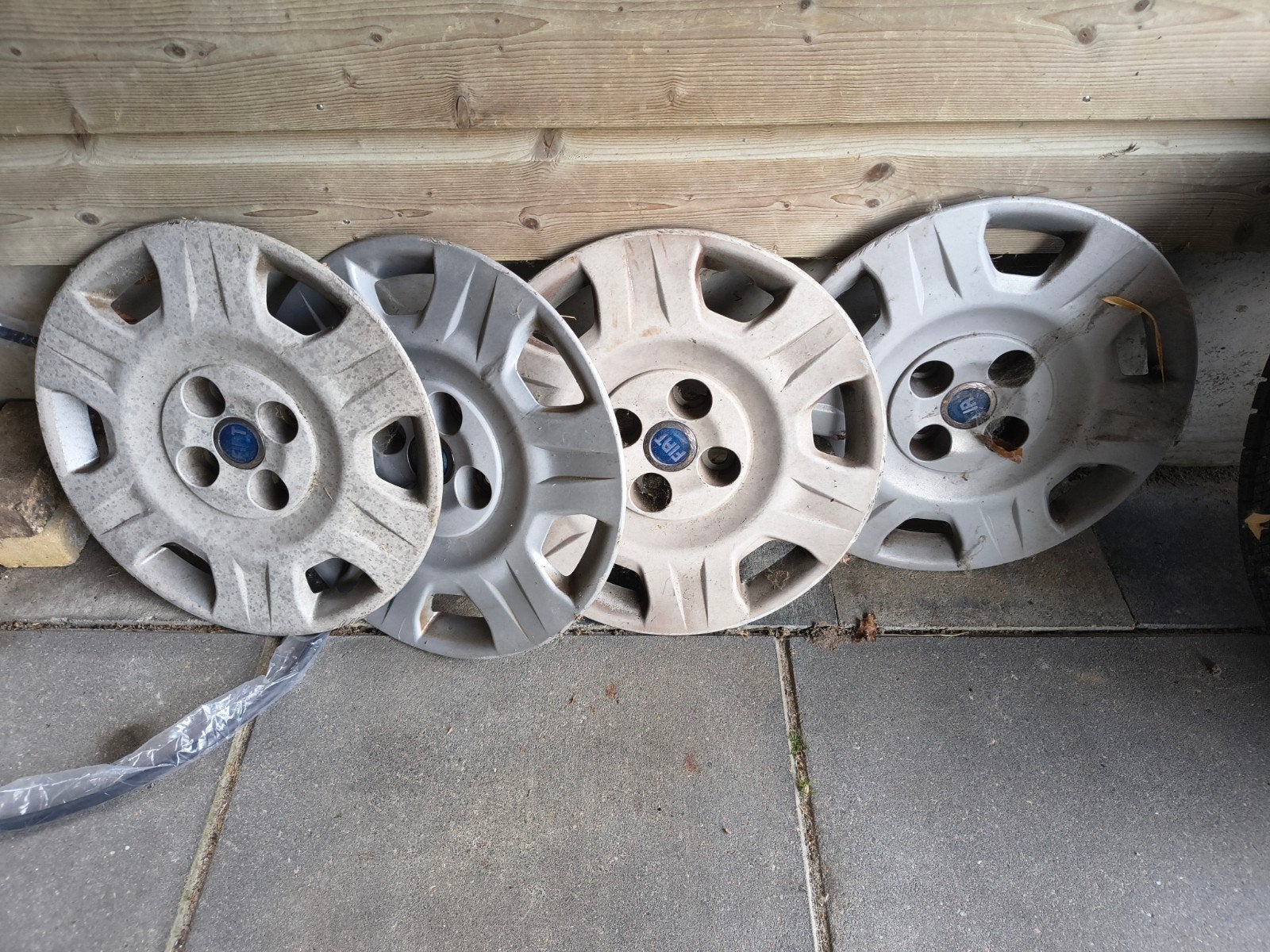 Set van 4 Fiat Punto wieldoppen geloof 14 of 15 inch, Ophalen of Verzenden, Gebruikt