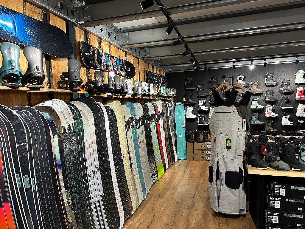 Sideways Oldenzaal - Snowboardspeciaalzaak, Ophalen of Verzenden, Nieuw, Board