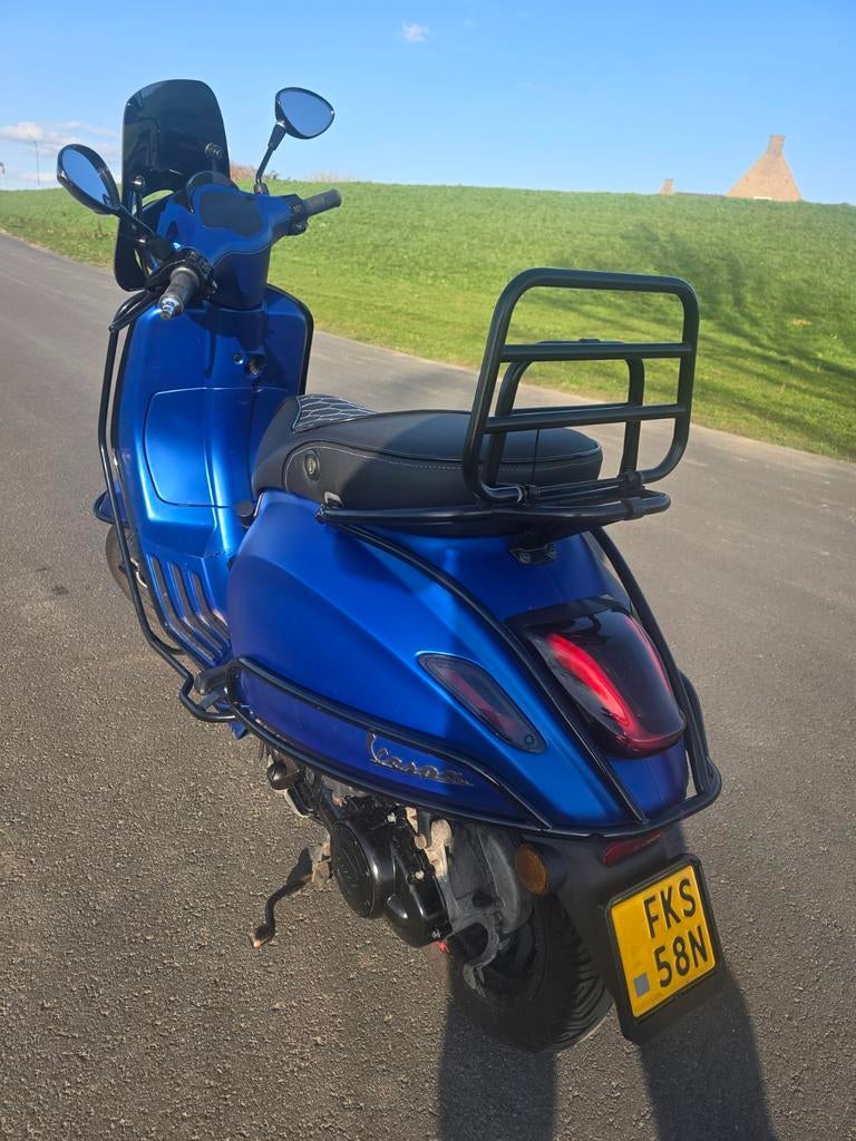 Mooie Vespa Sprint Custom 50cc, Ophalen, Zo goed als nieuw, Benzine, Overige modellen