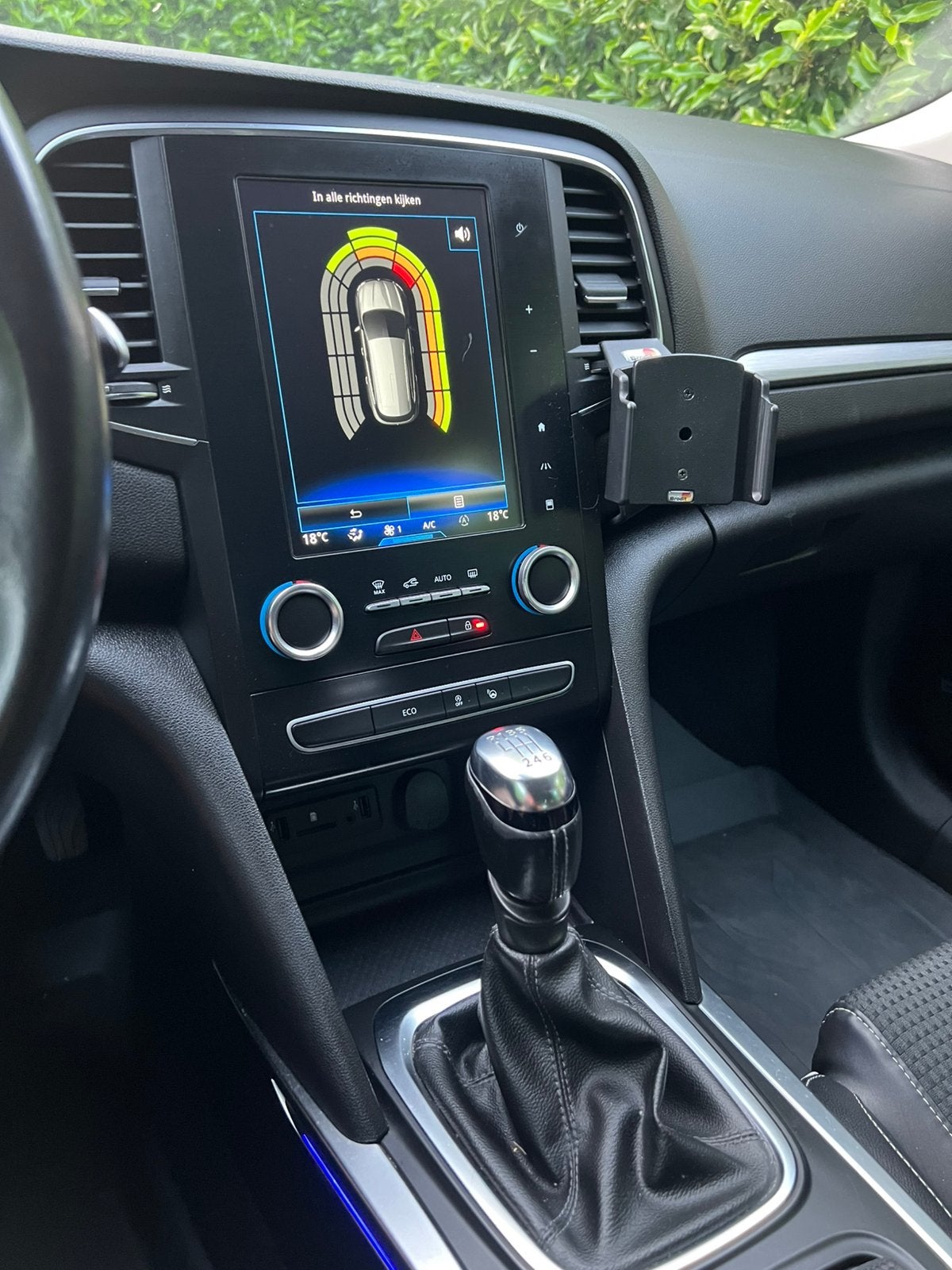 Foto 9 van Renault Mégane 1.2 Energy TCe Bose 130pk 2017 Wit