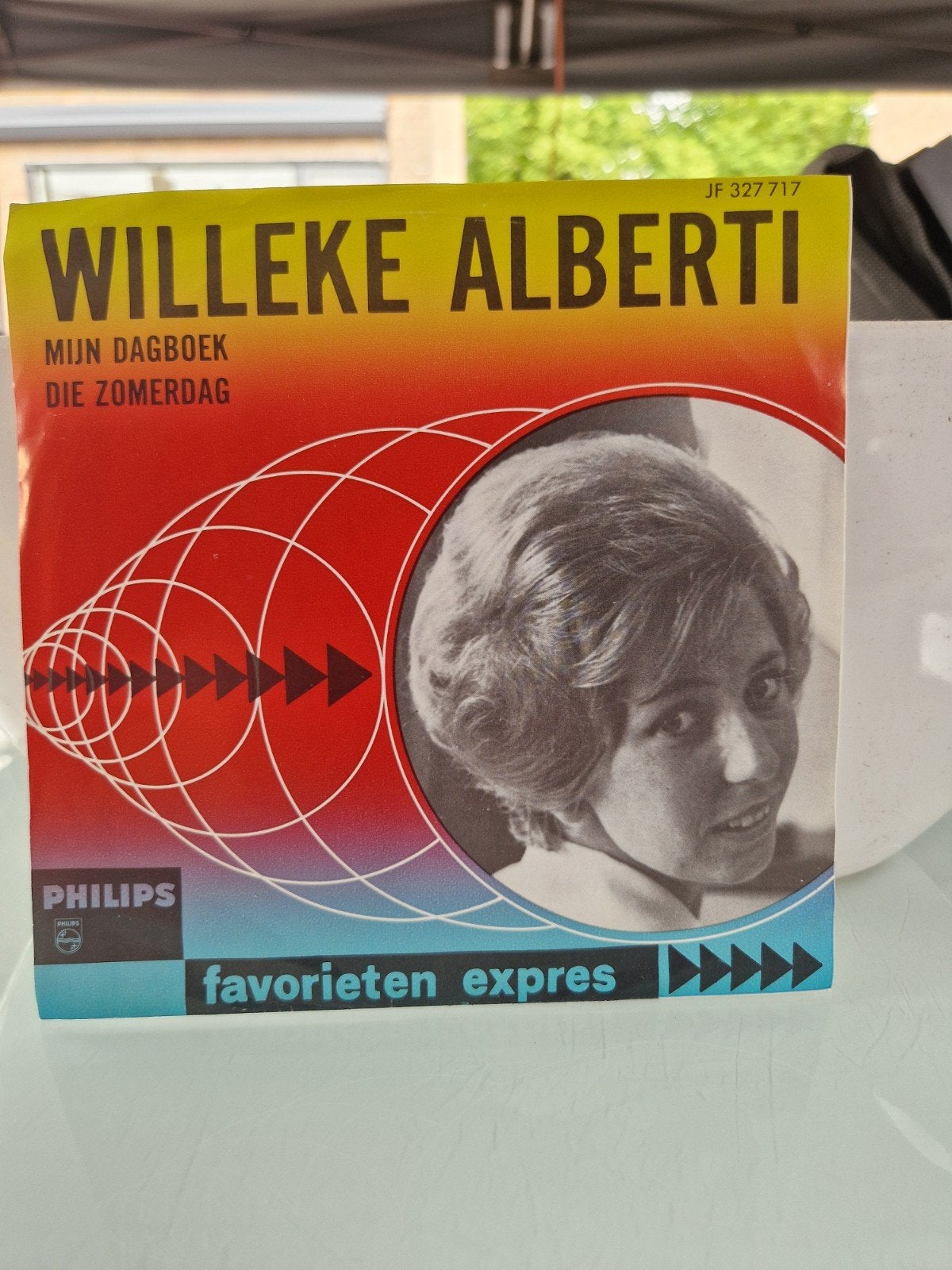 WILLEKE ALBERTI., Ophalen of Verzenden, Gebruikt, Overige formaten, Levenslied of Smartlap