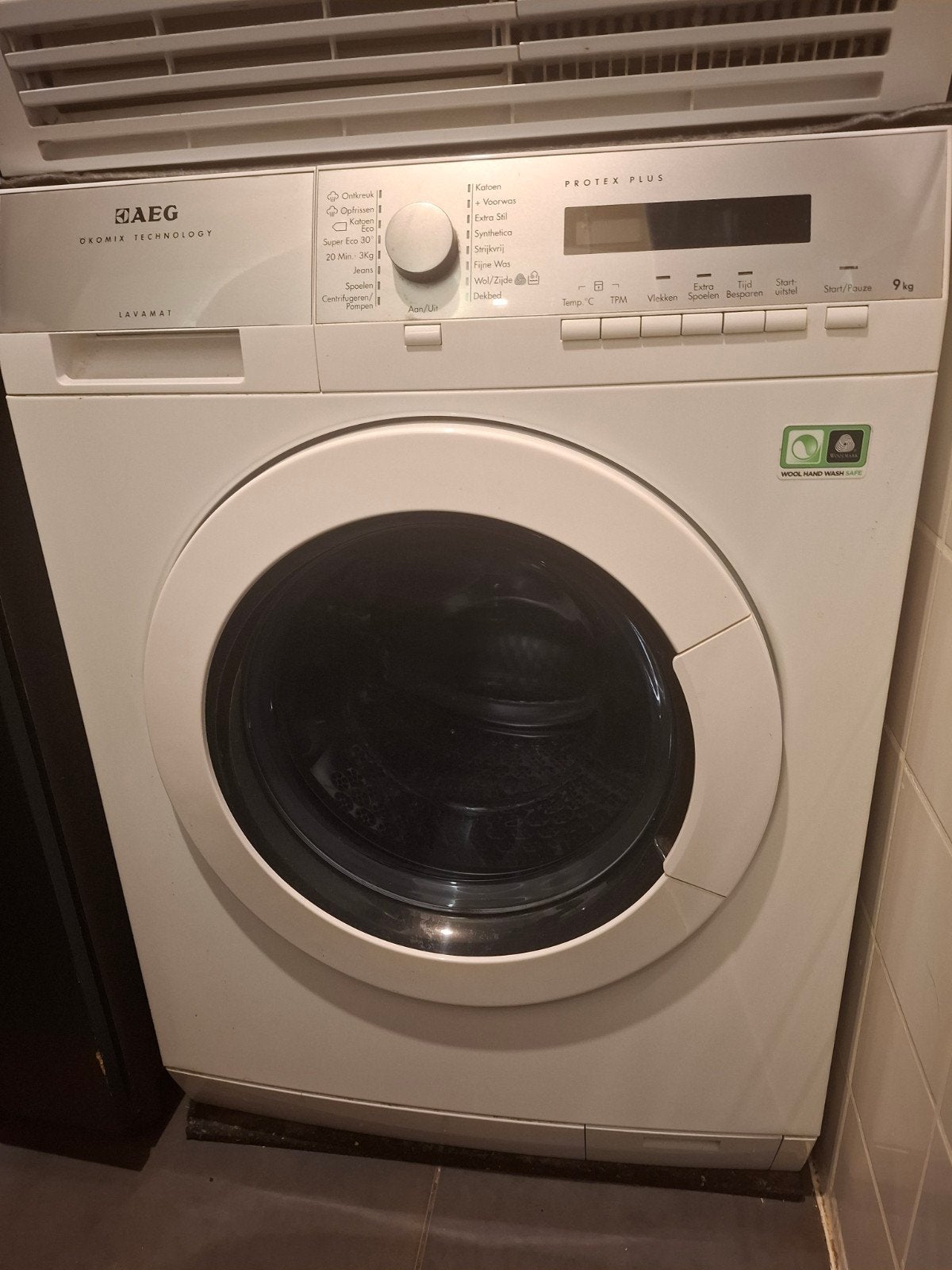 AEG 9 kg wasmachine - Model L79496NFL, Witgoed en Apparatuur, Wasmachines, Ophalen, 1200 tot 1600 toeren, Gebruikt, 8 tot 10 kg