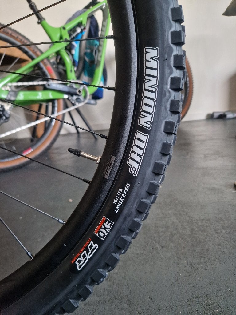 Maxxis minion dhf+dissector mtb banden, Band, Nieuw, Ophalen of Verzenden, Mountainbike