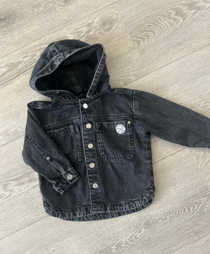 Zara spijkerjas maat 92, Kinderen en Baby's, Kinderkleding | Maat 92, Ophalen of Verzenden, Zo goed als nieuw, Meisje, Jas