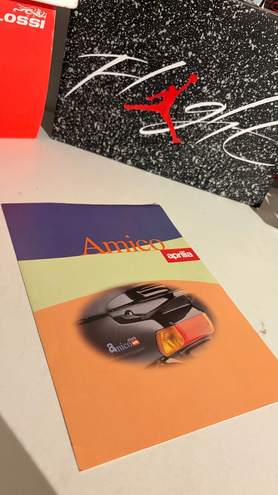 Aprilia Amico Scooter Brochure - Zeldzaam Collecters Item, Ophalen of Verzenden