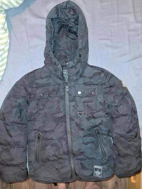 Winterjas zwart merk cars maat 128, Kinderen en Baby's, Kinderkleding | Maat 128, Ophalen of Verzenden, Zo goed als nieuw, Cars