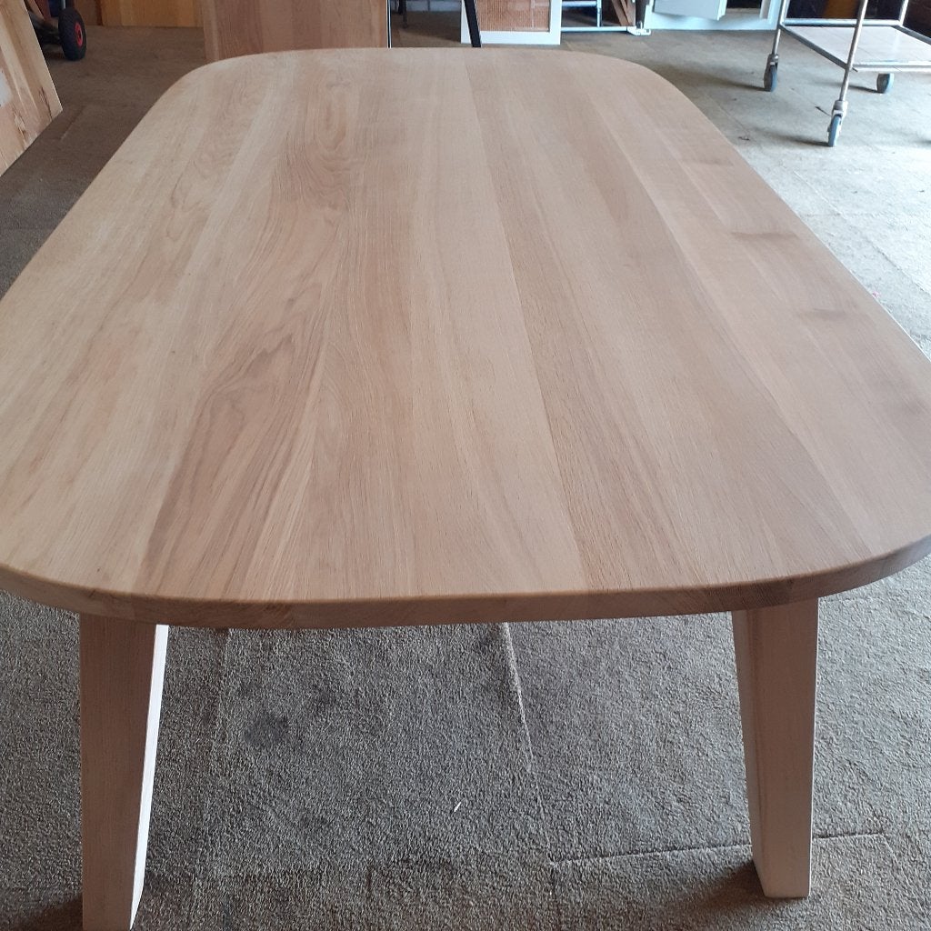 Prachtige  massief eiken tafel ,met houten poten.NIEUW., Eikenhout, Rechthoekig, Nieuw, 200 cm of meer