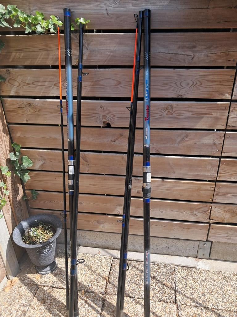2x Okuma Booster Surf 420 Zeehengels - 100-250gr, Watersport en Boten, Ophalen of Verzenden