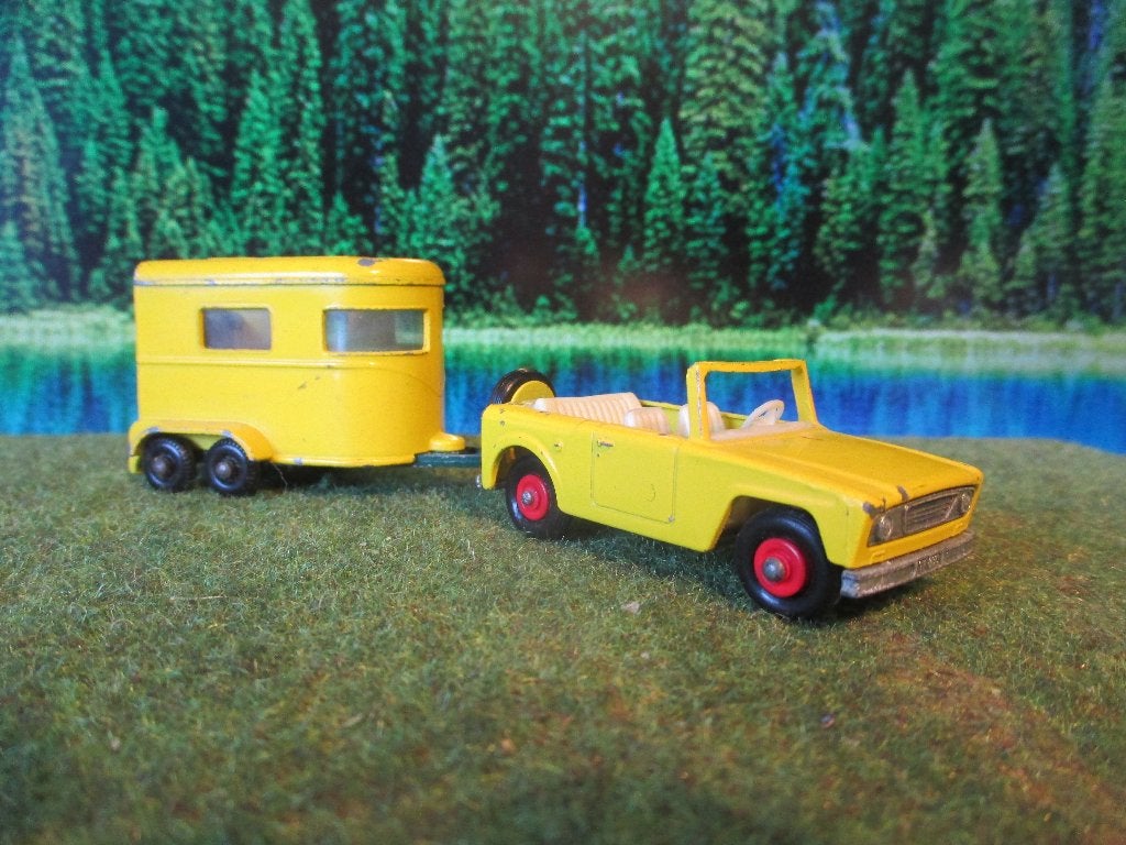 1/64 International Scout Field Car Lesney #18+ Horse Box #43, Ophalen of Verzenden, Gebruikt, Auto