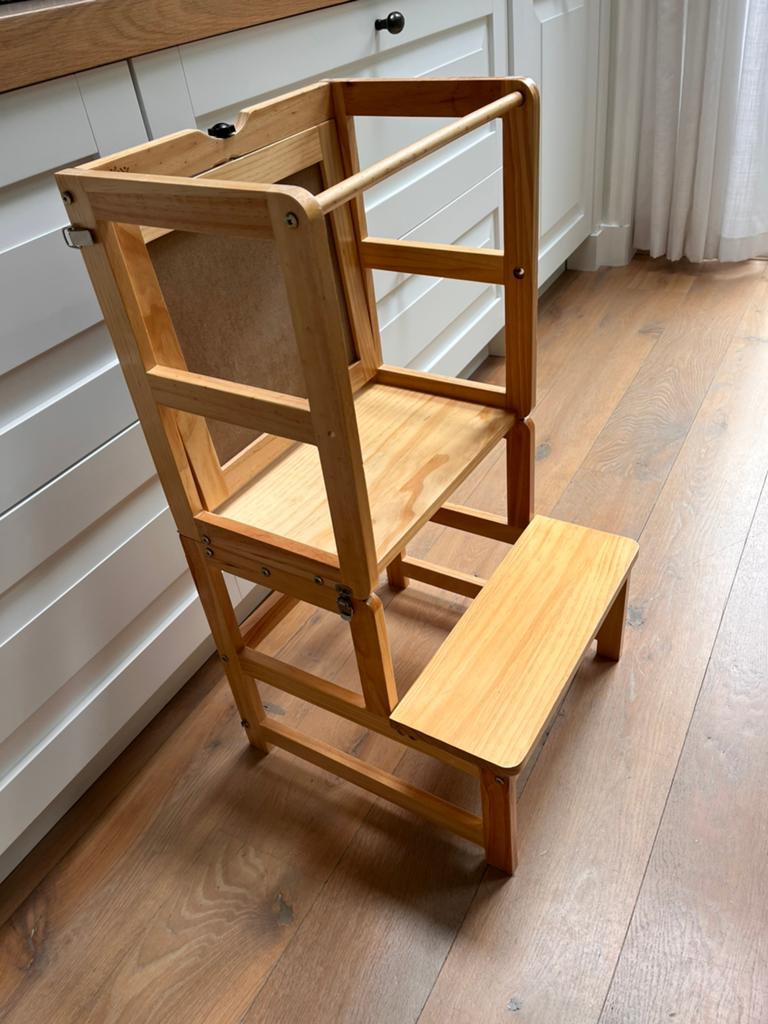 Houten meegroeistoel/keukenhulp voor Stadspas/Voedselbankpas, Ophalen, Zo goed als nieuw, Meegroeistoel
