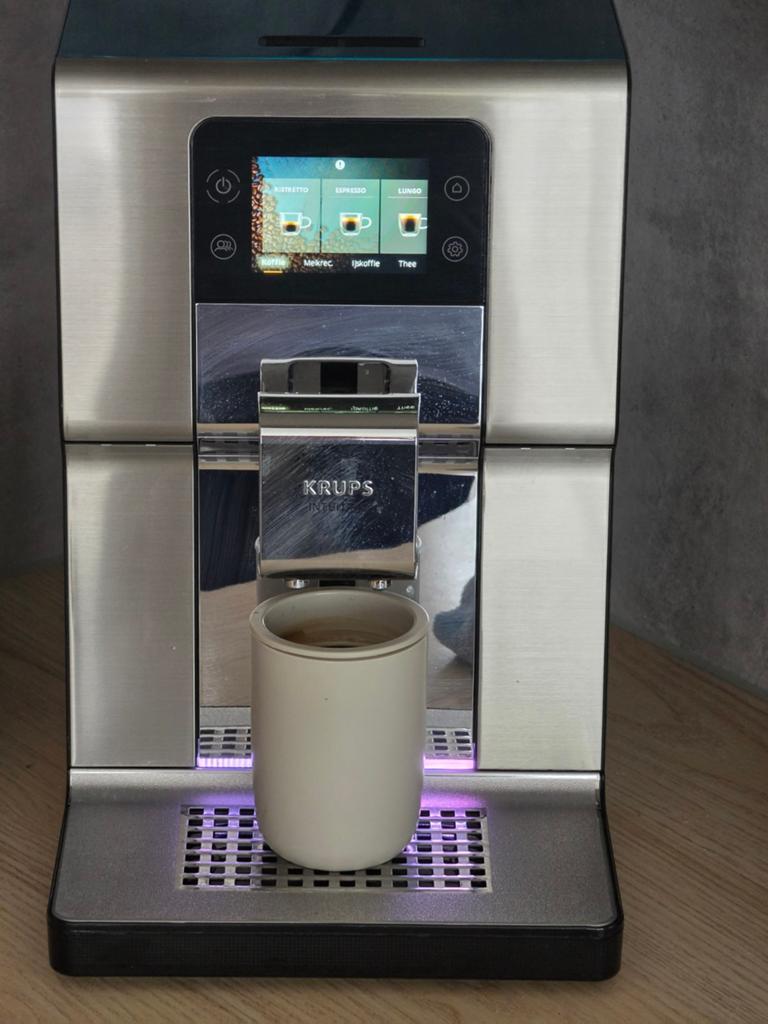 Krups volautomatische koffiemachine, Witgoed en Apparatuur, Koffiezetapparaten, Afneembaar waterreservoir, Gebruikt, Koffiemachine