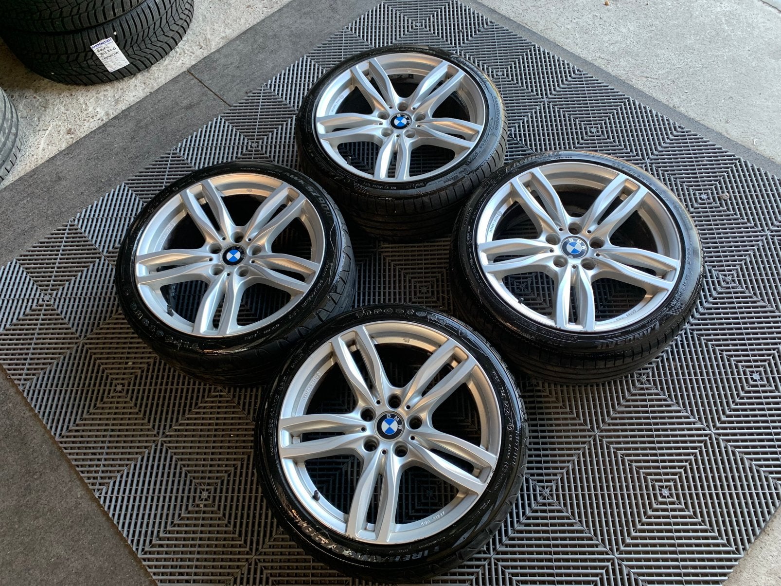 18 inch bmw set ! Zomerbanden ! 5x120, 18 inch, Banden en Velgen, Ophalen of Verzenden, Zomerbanden