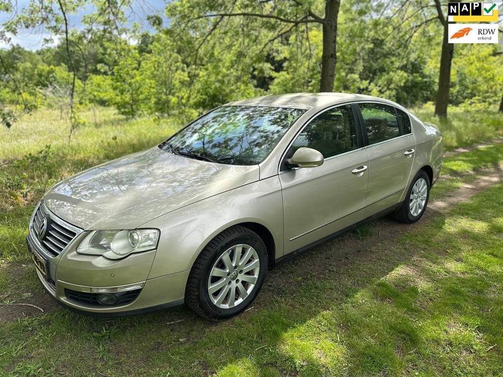 Volkswagen Passat 2.0 FSI Highline APK 07-06-2027, Voorwielaandrijving, 730 kg, Gebruikt, 4 cilinders