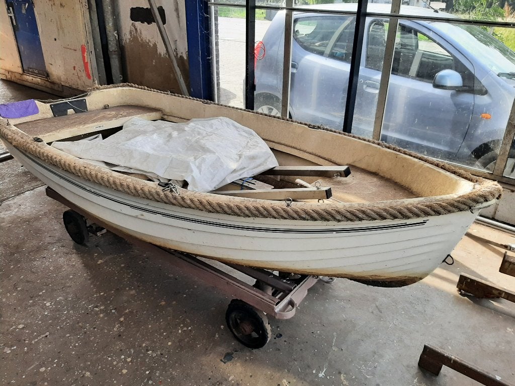 Roei-zeil bootje 2.7m. overnaads polyester, Watersport en Boten, Roeiboten, Gebruikt, Bijboot, Polyester, Afdekzeil, Geschikt voor motor