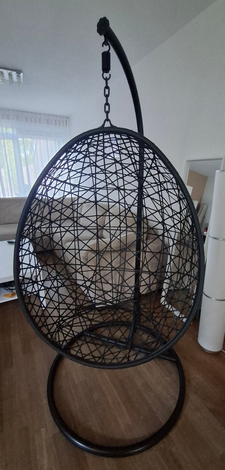 Hangstoel zwart, Ophalen, Gebruikt