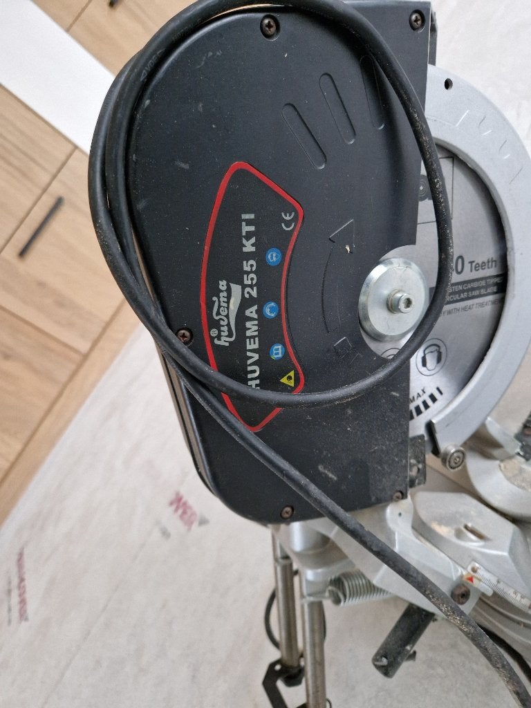 Afkortzaag huvema 255 KTI, Doe-het-zelf en Verbouw, Gereedschap | Zaagmachines, Ophalen, Gebruikt, Huvema, Afkortzaag