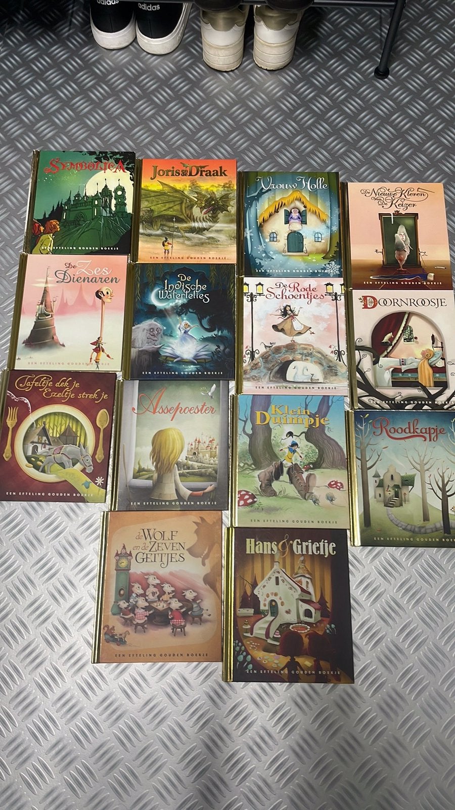 Complete set efteling gouden boekjes 14 stuks, Verzamelen, Efteling, Ophalen of Verzenden, Zo goed als nieuw, Overige typen