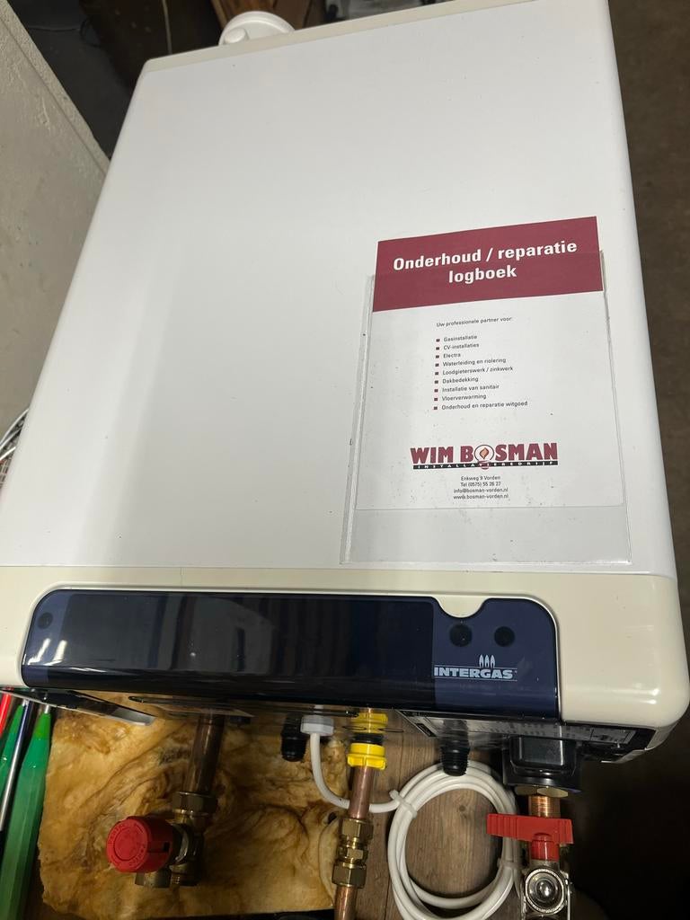 Intergas Geiser - Zo goed als nieuw, Doe-het-zelf en Verbouw, Geisers en Boilers, Ophalen, Aardgas, Geiser, Zo goed als nieuw