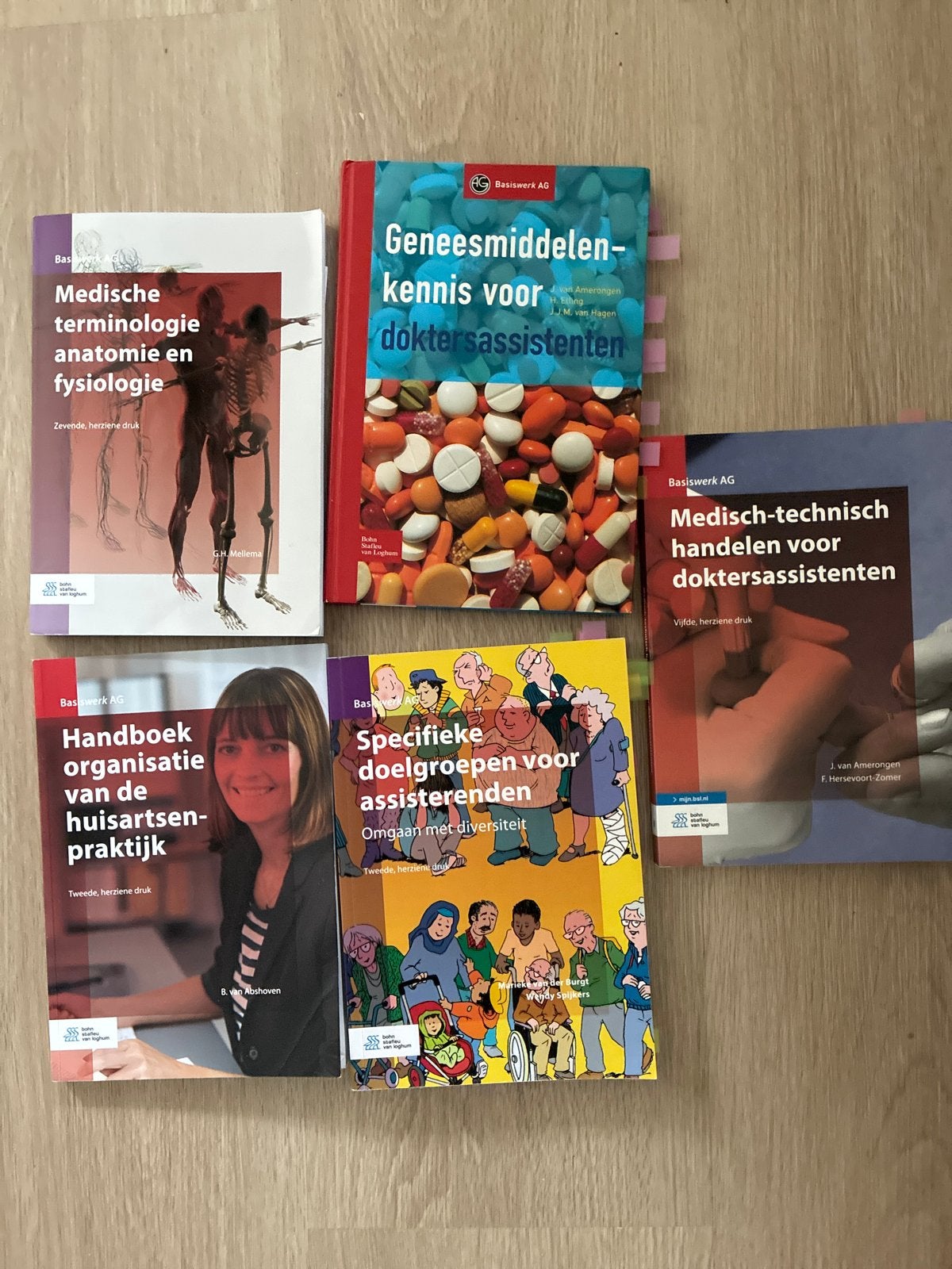 Boekenpakket Doktersassistent: Medisch, Farmacie & Organisat, Boeken, Studieboeken en Cursussen, Ophalen, Beta, Zo goed als nieuw
