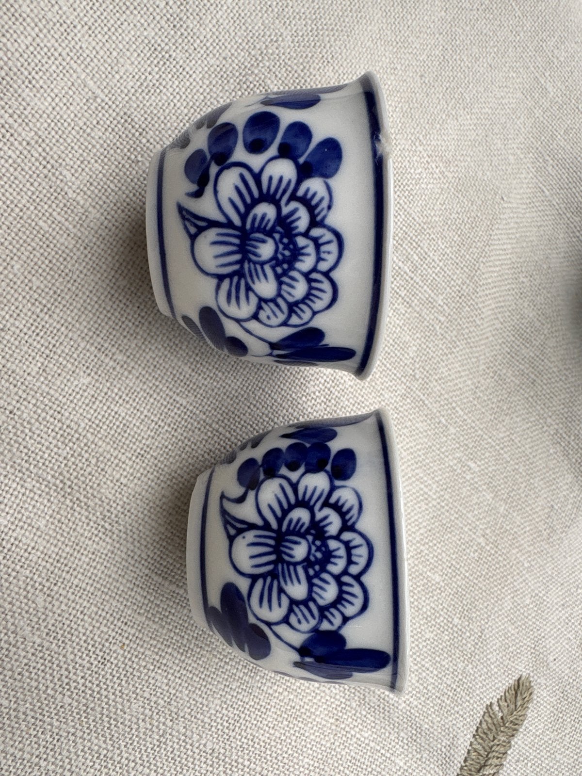 Set van 2 Delfts blauwe theekopjes - 5,5 cm, Antiek en Kunst, Ophalen