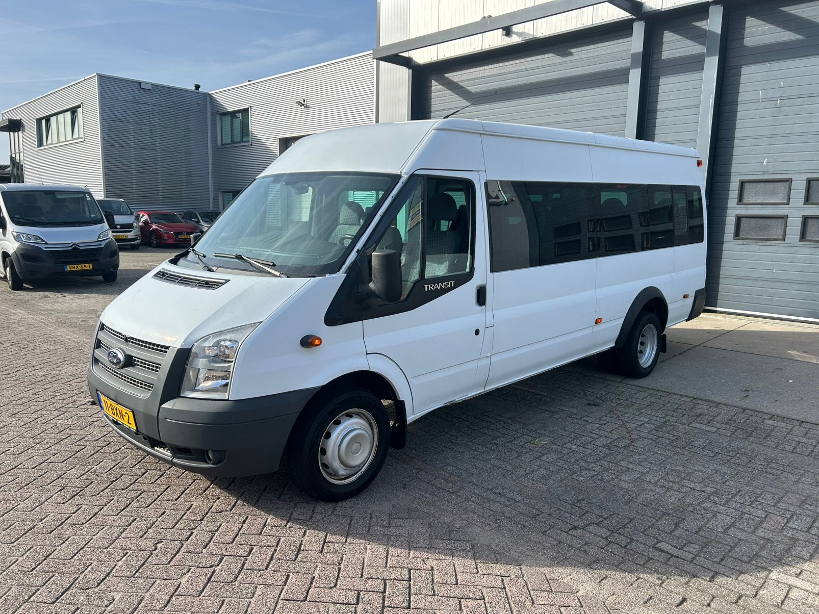 Ford Transit / Tourneo 2.2 L4/H2 17 Persoons Dubbel Lucht, Auto's, Elektrische ramen, Euro 5, 4 cilinders, Wit