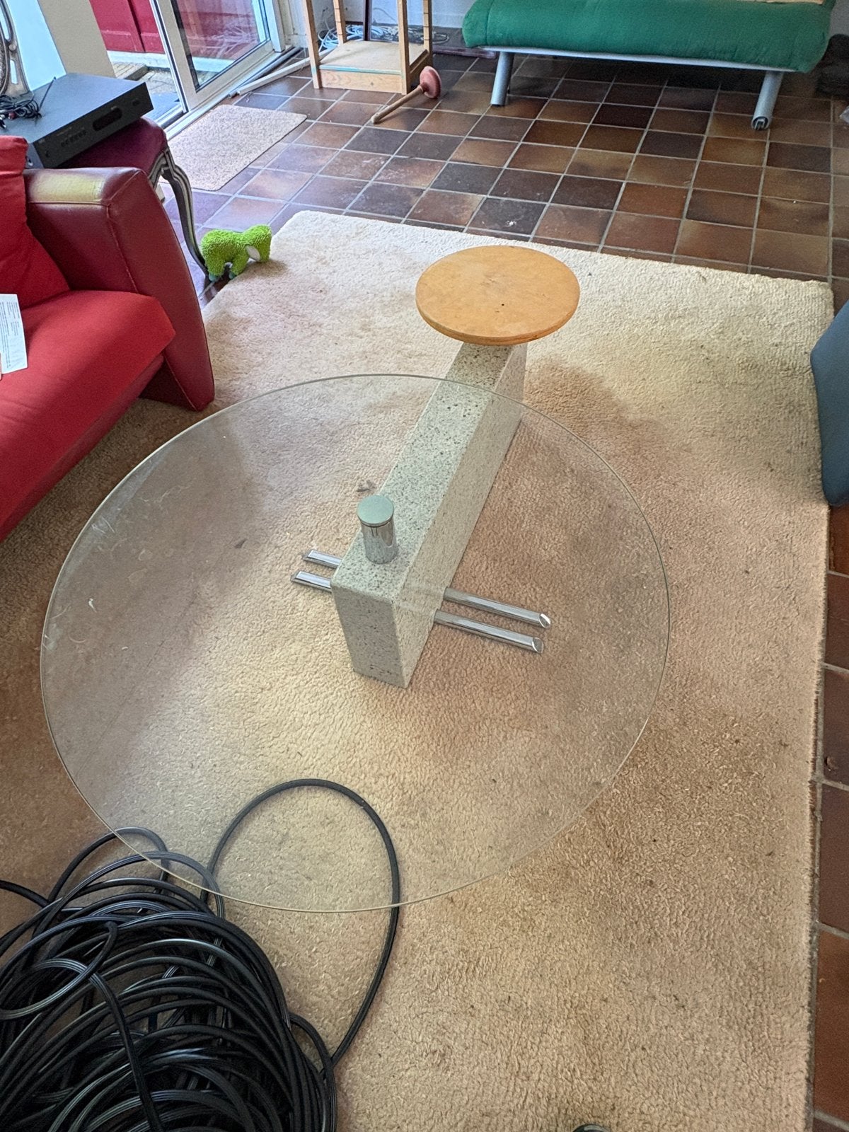 Glazen salontafel met terrazzo en houten accent, Ophalen, 50 – 75, Gebruikt, Rond