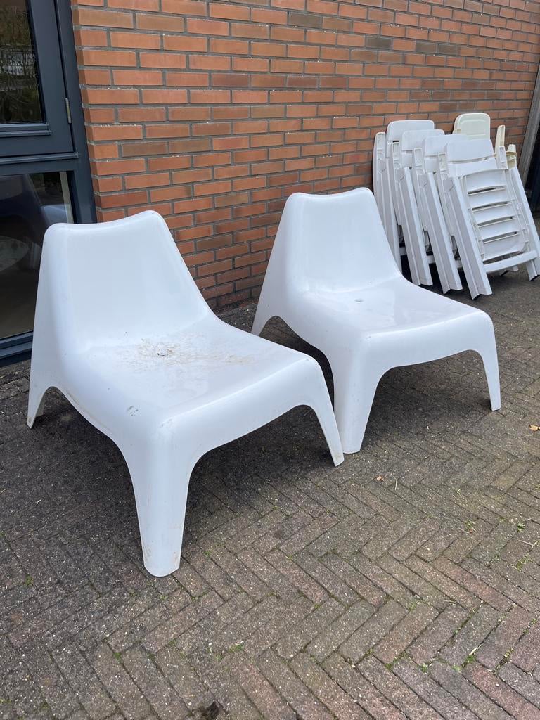Twee witte lounge stoelen, zitten heerlijk, Tuin en Terras, Tuinstoelen, Ophalen, Gebruikt, Kunststof