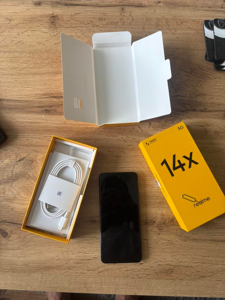 Te koop nieuw in de doos Realme 14X met 5G   256 GB, Ophalen of Verzenden, Zo goed als nieuw, 6 megapixel of meer, Overige modellen
