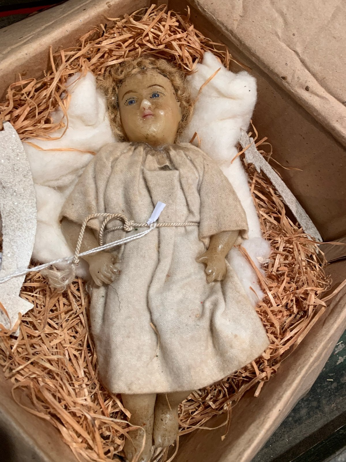 Antiek Wassen Kindje Jezus in Kribbe - Kerststal Decoratie, Antiek en Kunst, Antiek | Religie, Ophalen of Verzenden