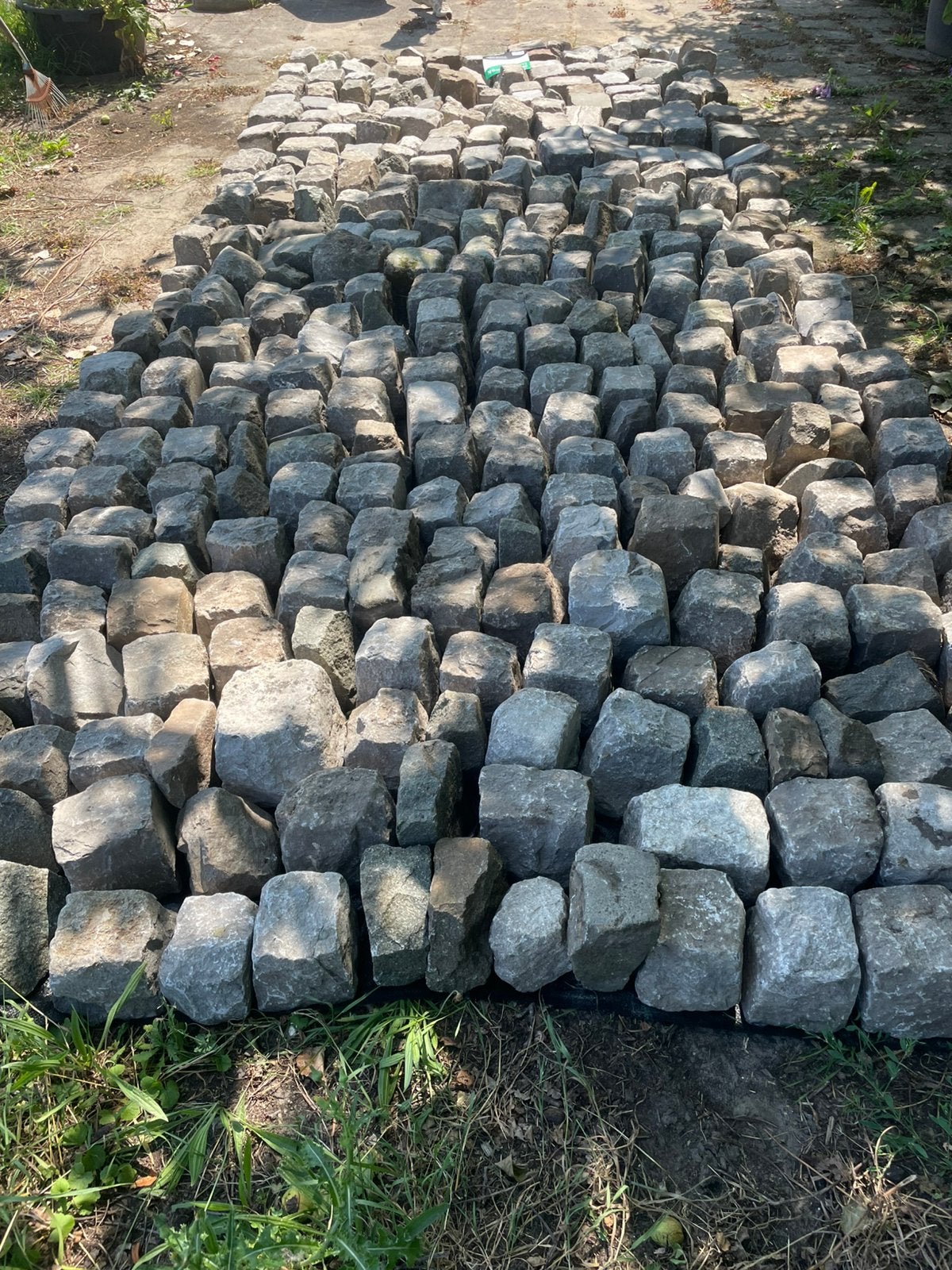 25m² gebruikte natuurstenen kasseien / Belgische kasseien, Ophalen of Verzenden, Gebruikt, Graniet, Overige typen