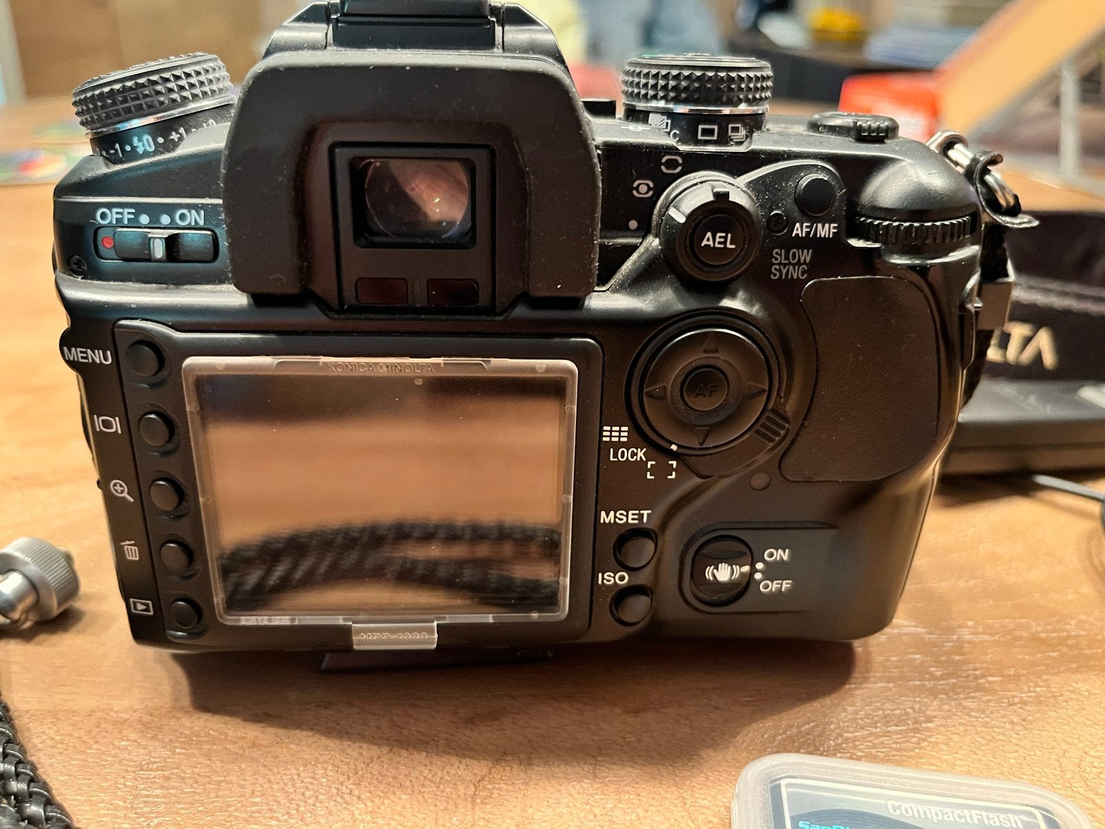 Konica Minolta Dynax 7D met uitgebreide accessoires set, Beeldstabilisatie, Gebruikt, Minolta, Spiegelreflex