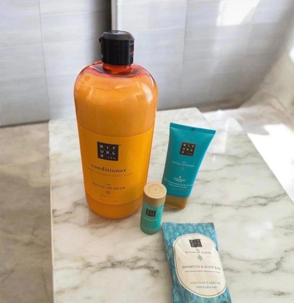 Rituals verzorgingsproducten set, Ophalen of Verzenden, Nieuw, Bodylotion, Crème of Olie