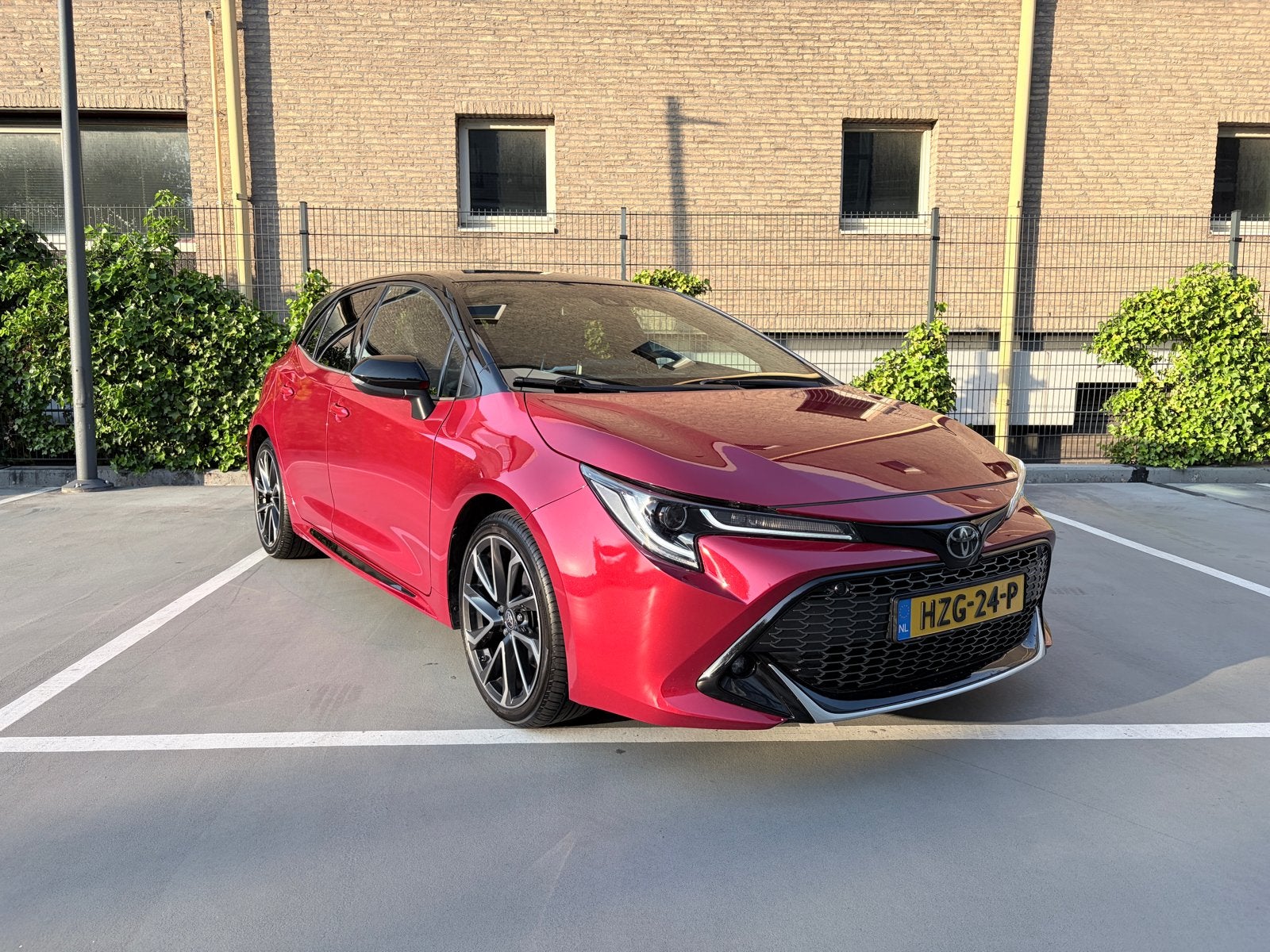 Toyota Corolla GR sport 1.8 Hybride, 450 kg, 750 kg, Corolla, 98 pk