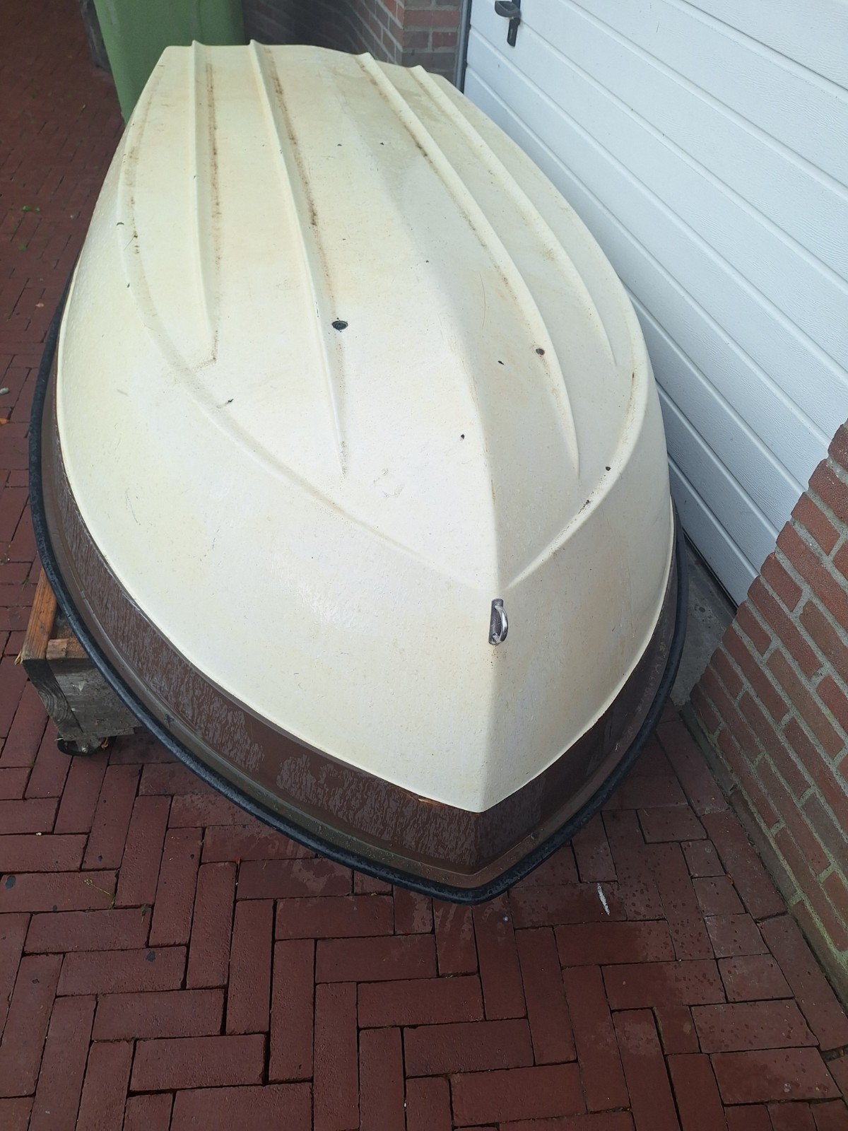 polyester bootje, Ophalen