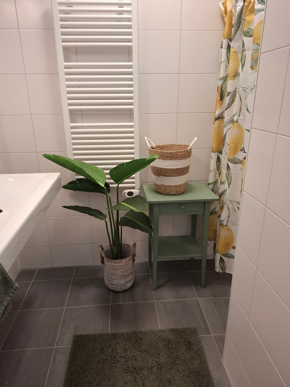 IKEA Hemnes Nachtkastje - Groen geverfd, Ophalen, Gebruikt, Minder dan 45 cm