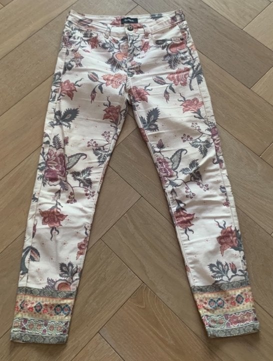 Desigual dames jeans maat 38, mooie print, Overige kleuren, Ophalen of Verzenden, Zo goed als nieuw, W30 - W32 (confectie 38/40)