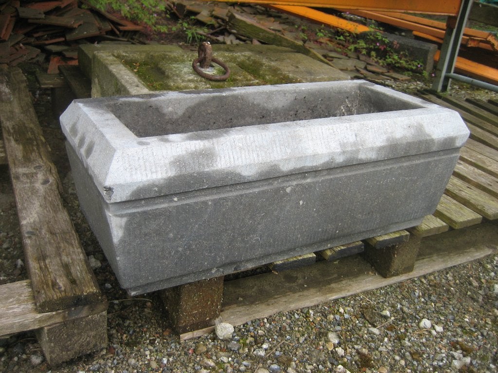 oude arduinen pompbak,handenwasser, Ophalen