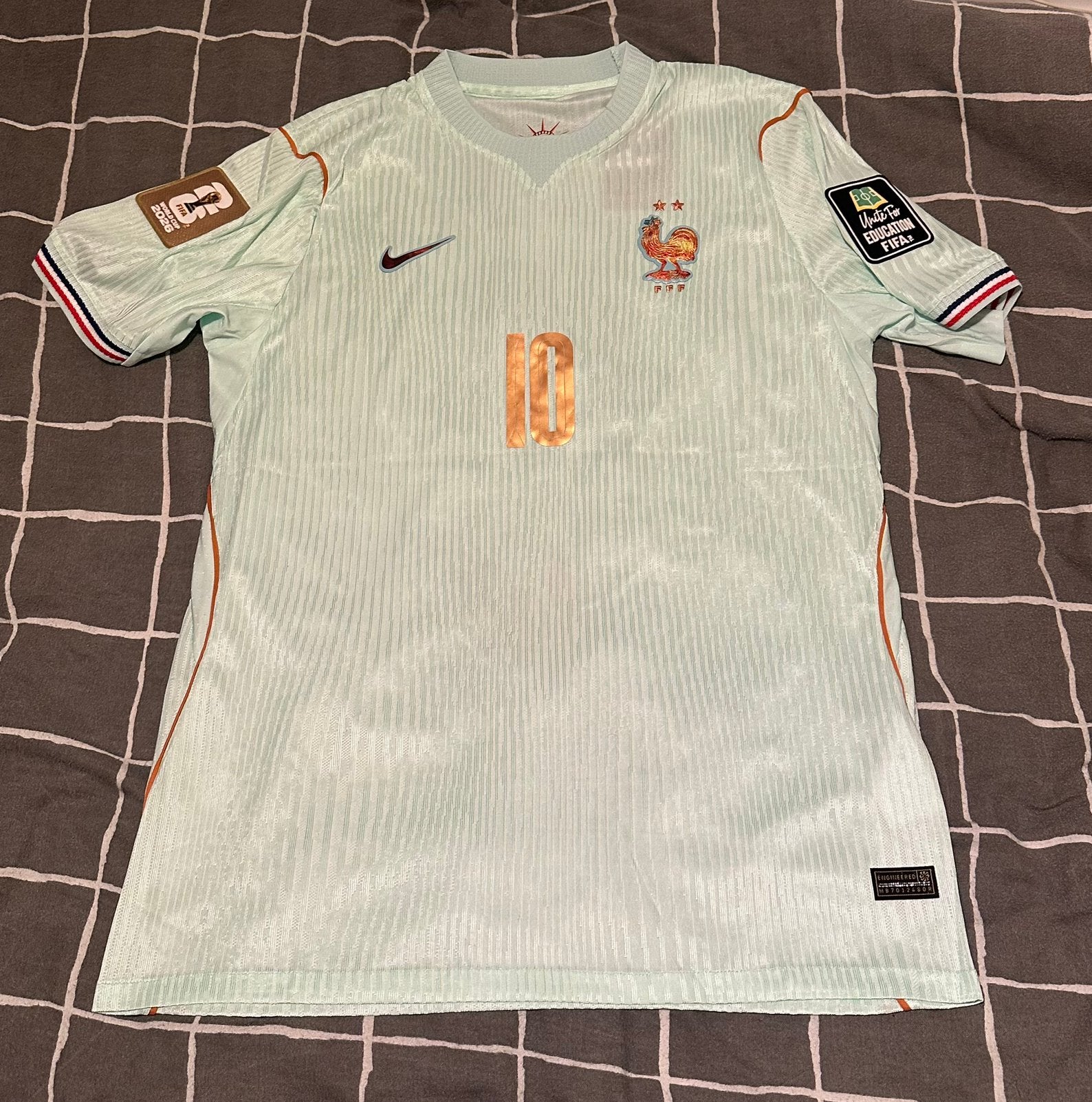 Frankrijk Voetbalshirt • Mbappé #10 • Maat L, Maat L, Ophalen of Verzenden, Nieuw, Shirt