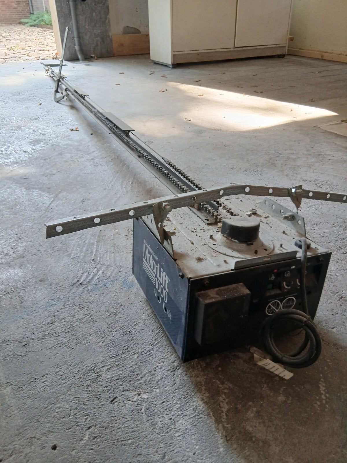 garagedeuropener werkend, Ophalen, Gebruikt, 200 cm of meer, 200 cm of meer