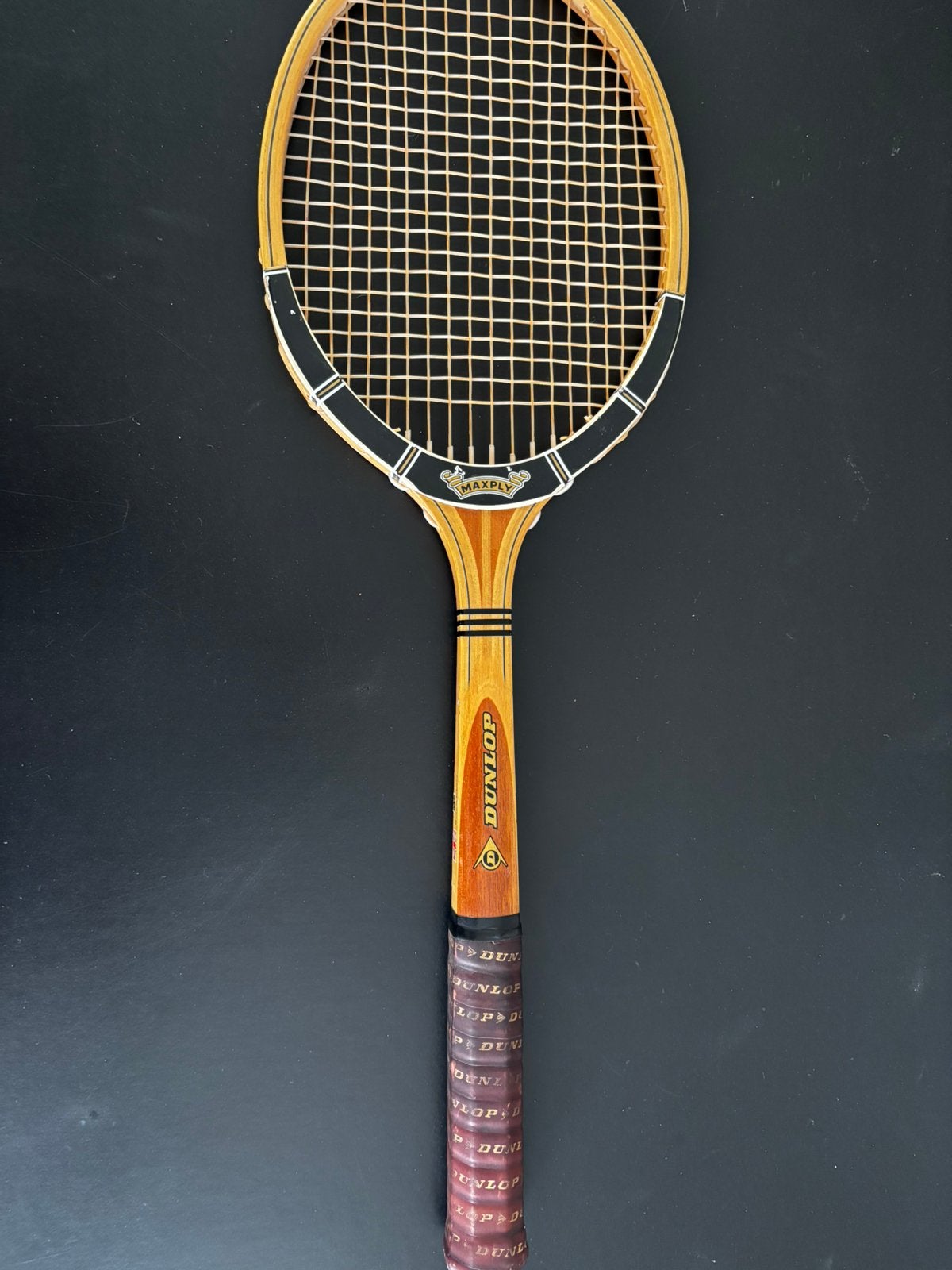 Vintage Dunlop tennisracket hout, Sport en Fitness, Tennis, Gebruikt, L4, Ophalen of Verzenden, Racket