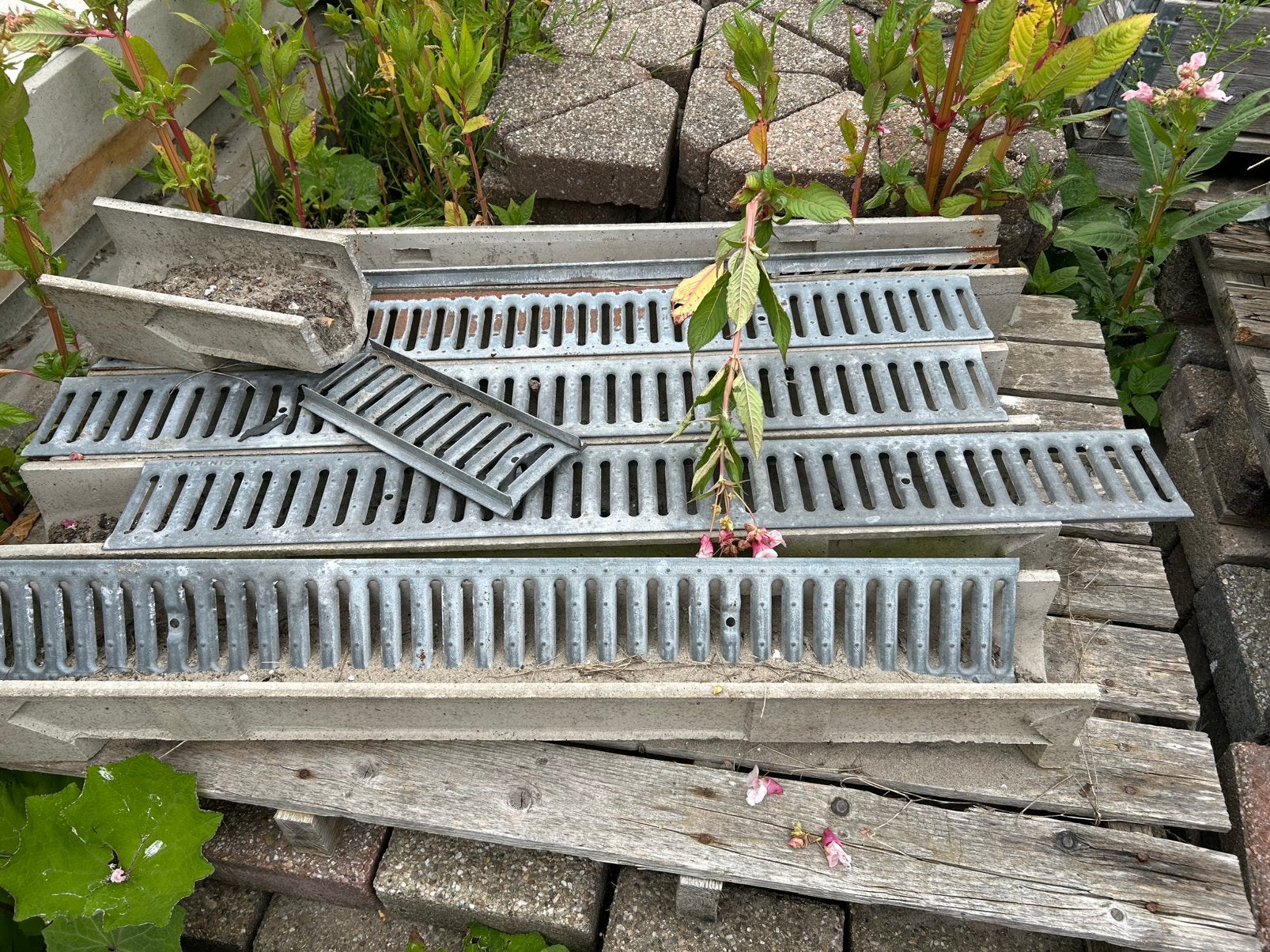 Lijngootjes afwatering, Doe-het-zelf en Verbouw, Buizen en Afvoer, Ophalen, Overige materialen, 6 meter of meer, Overige typen