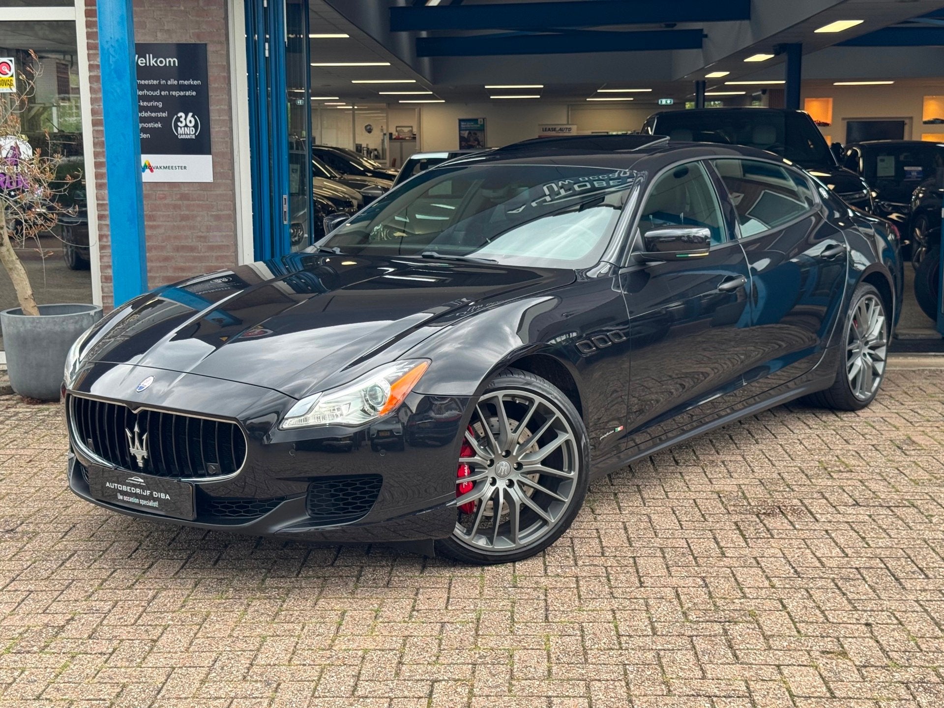 Maserati Quattroporte 3.0 S Q4 AUT 2013 Zwart Dak LEDER NAP!, Auto's, Automaat, Gebruikt, Zwart, Vierwielaandrijving