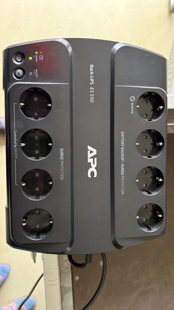 APC Back-UPS ES 550 UPS - Noodstroomvoeding, Ophalen, Zo goed als nieuw