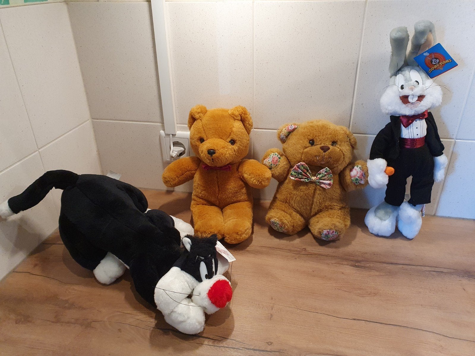 Pluche Looney Tunes en beer nieuw, Ophalen of Verzenden, Nieuw