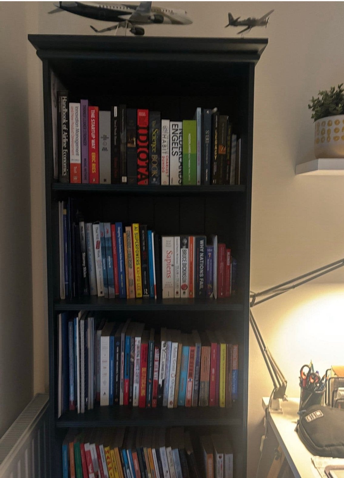 Donkergroene Boekenkast met 4 Planken, Ophalen, Met plank(en), Minder dan 50 cm, Gebruikt
