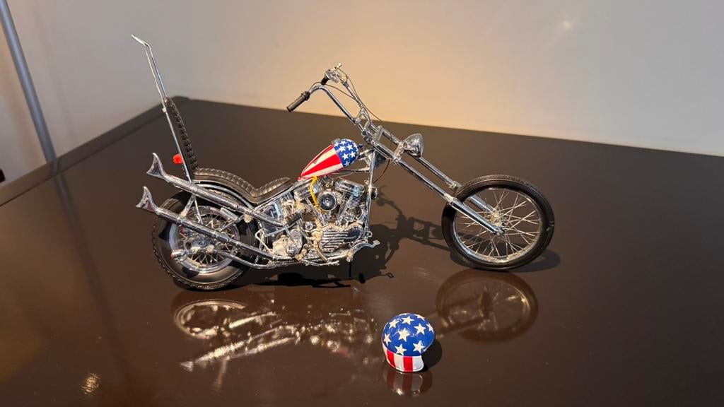 Harley Davidson, Easy Rider Captain Amerca 1:10 scale metal, Ophalen, Gebruikt, Auto
